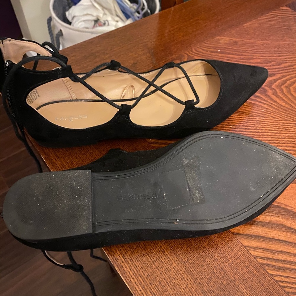 Shoes - Picture 3 of 4